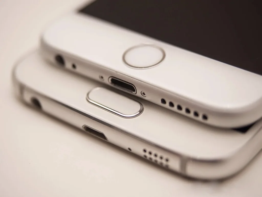 Galaxy S6 versus iPhone 6: first-glance similarities aren't a bad thing